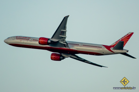 Boeing 777-337/ER